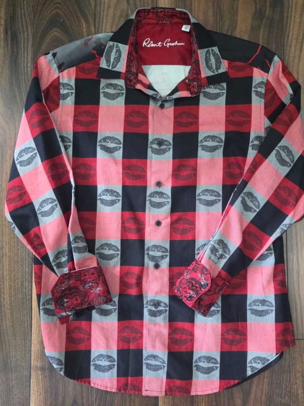 Robert Graham Geisha Girl Button Shirt Sz Medium Red/Black Lips Graphic Dress